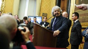 Consultations, Beppe Grillo is from Renzi,  but he does not talk (video)